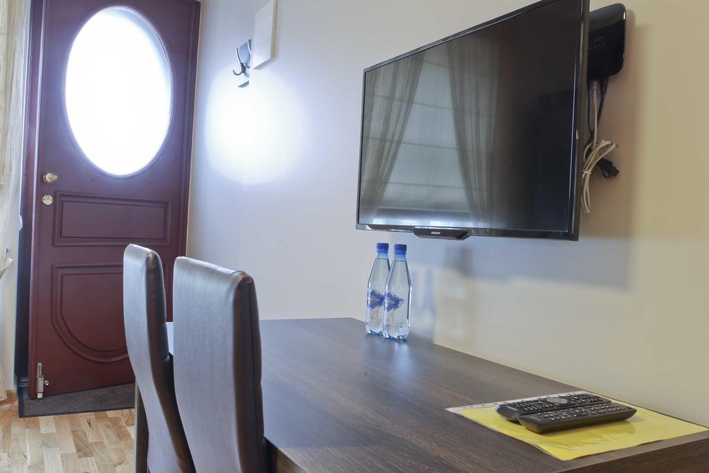 Meness Apartamenti Cesis Luaran gambar