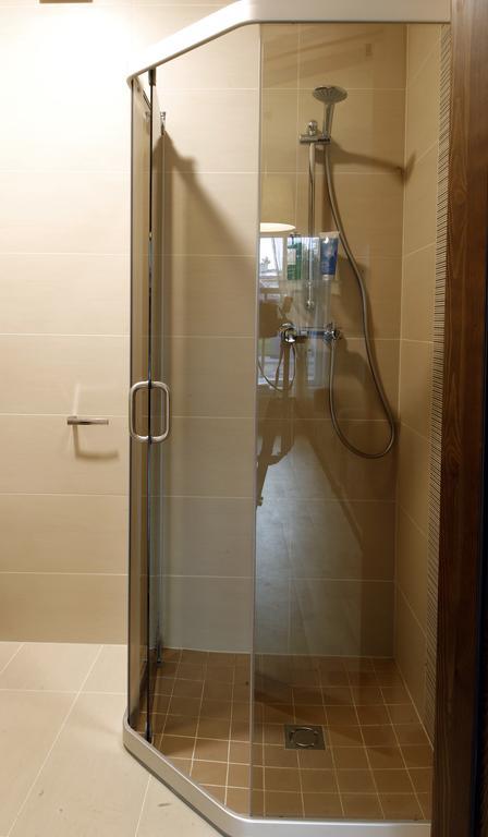 Meness Apartamenti Cesis Luaran gambar