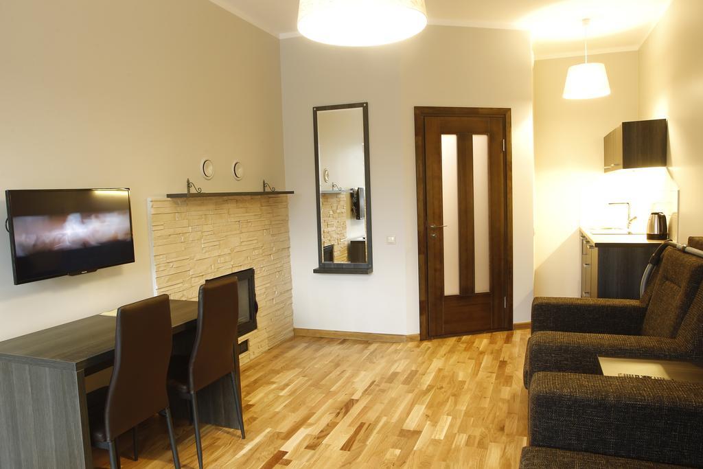 Meness Apartamenti Cesis Luaran gambar